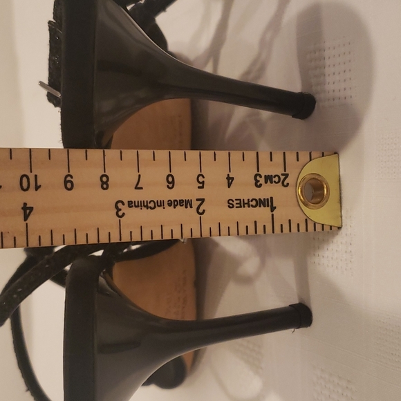 VERA WANG, Sandle Black Evening - Picture 6 of 12